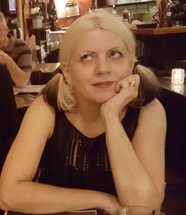 Shelly Bond - Auteur