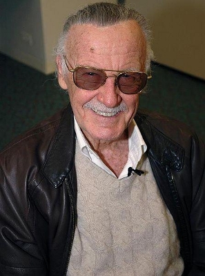 Stan Lee tente de s'inviter sur le tournage du futur Batman Vs. Superman