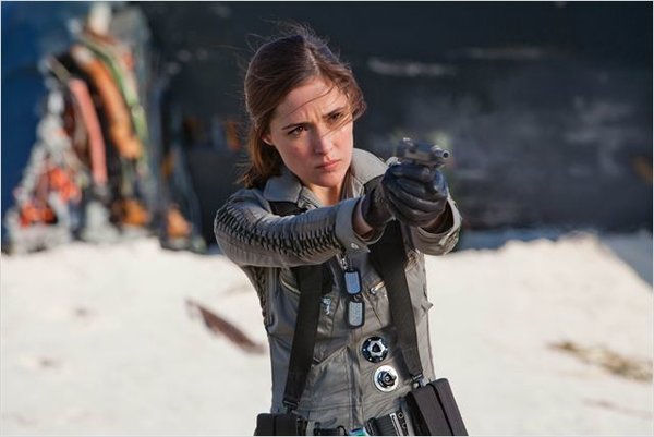 Rose Byrne - Auteur