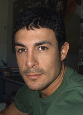 Robi Pena - Auteur