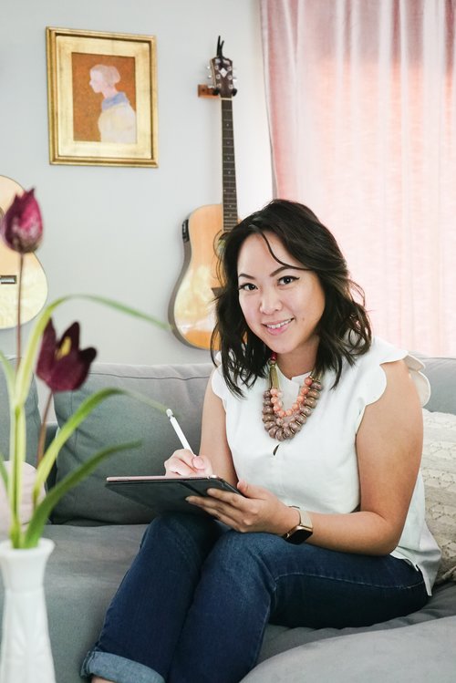 Victoria Ying - Auteur