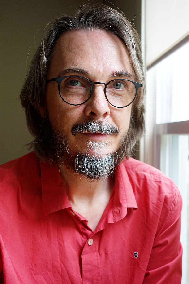 John J. Muth - Auteur