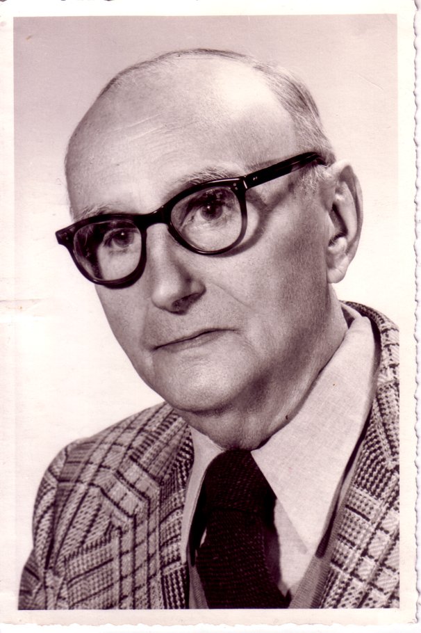 B. R. Bruss - Auteur