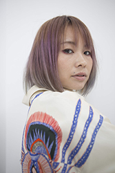 Akane Torikai - Auteur