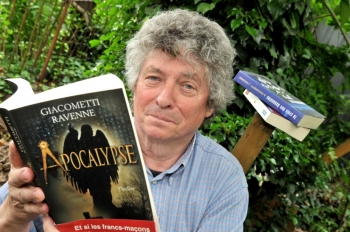 Robert Reuchamps - Auteur