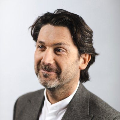 Damian Bradfield - Auteur