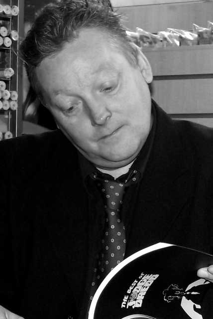 Gordon Rennie - Auteur