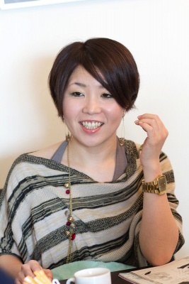 Yuiji Aniya - Auteur