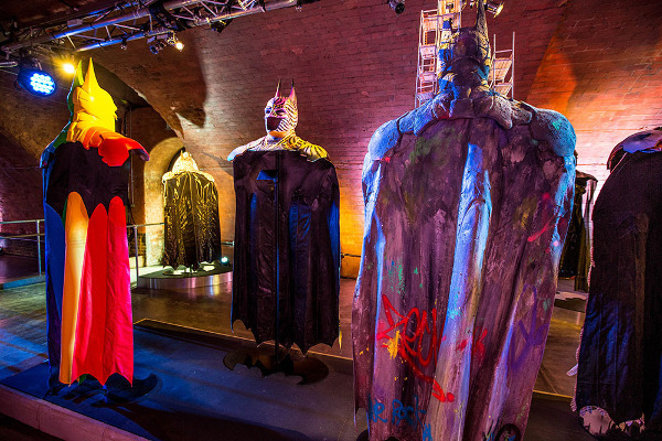 Les nouveaux uniformes de Batman ?