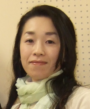 Rie Arai - Auteur
