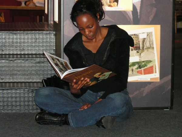 Sylvia Douyé - Auteur