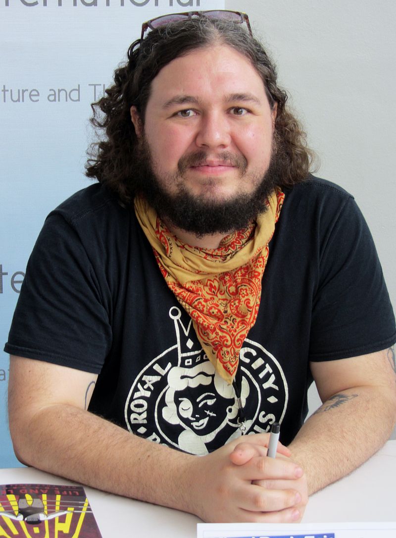 Brian Brown - Auteur