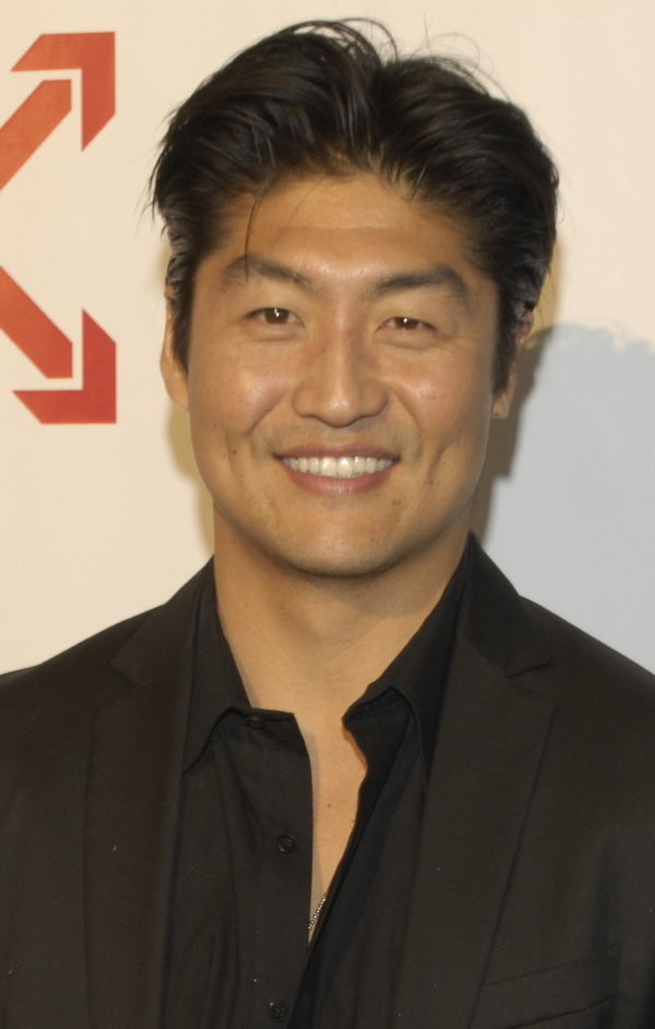 Brian Tee - Auteur