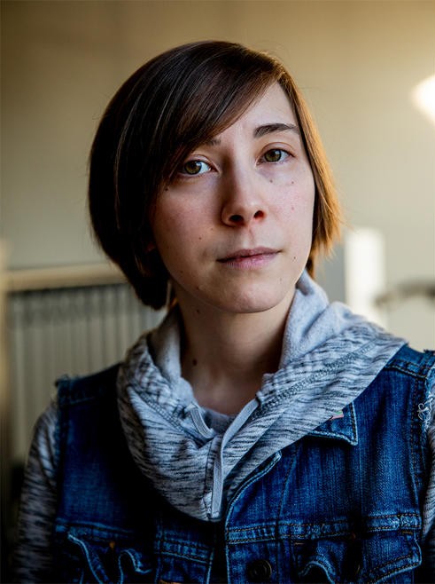 Kiku Hughes - Auteur