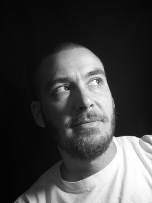 Justin Greenwood - Auteur