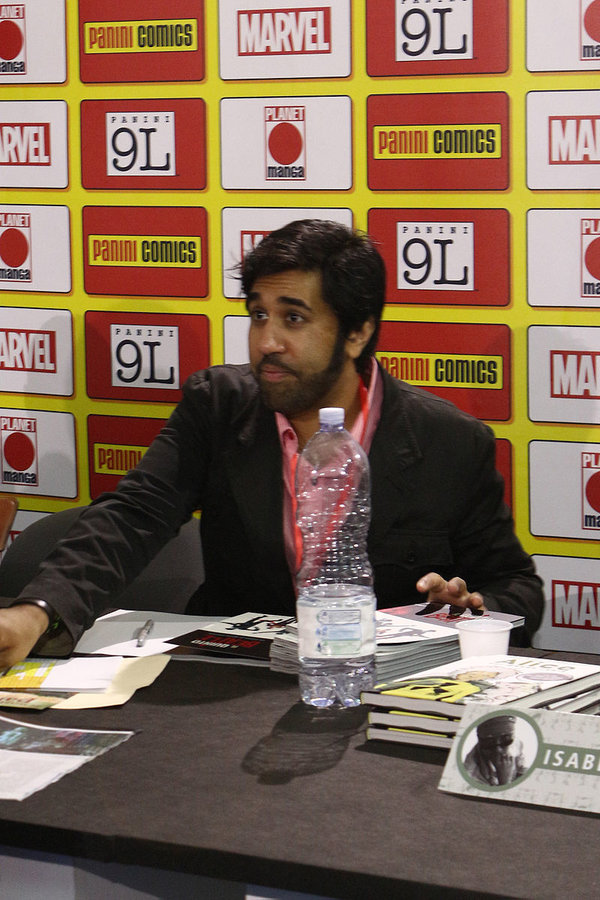 Vivek J. Tiwary - Auteur