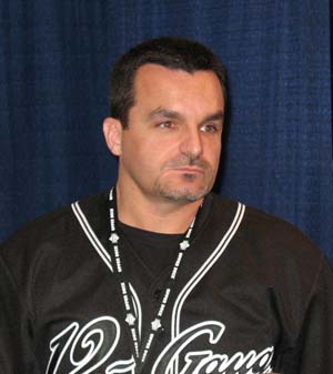 Doug Wagner - Auteur