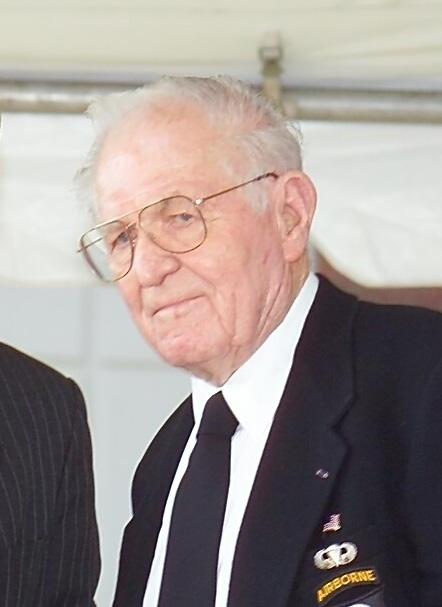 Dick Winters - Auteur
