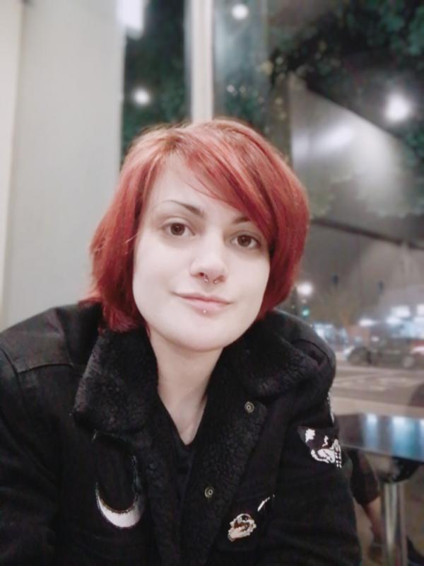 Julia Madrigal - Auteur
