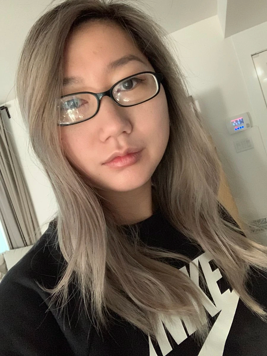 Mingjue Helen Chen - Auteur