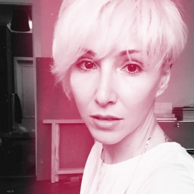 Lydia Frost - Auteur