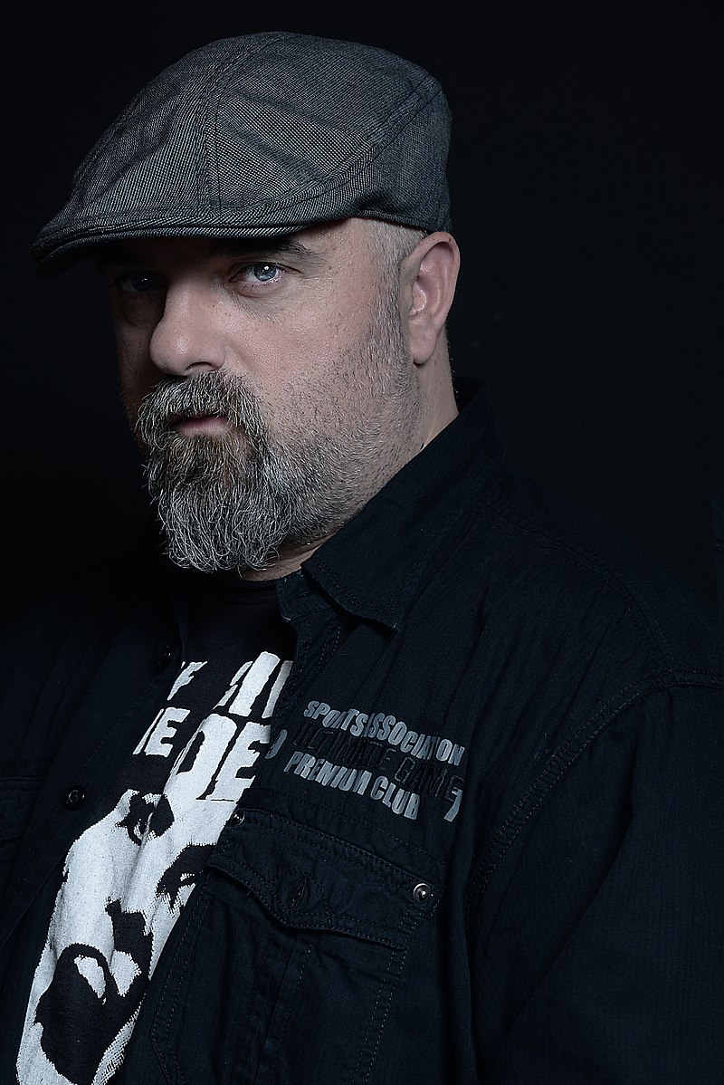 Ivan Ledesma - Auteur