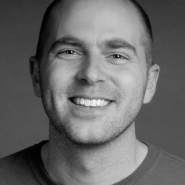 Travis Moore - Auteur