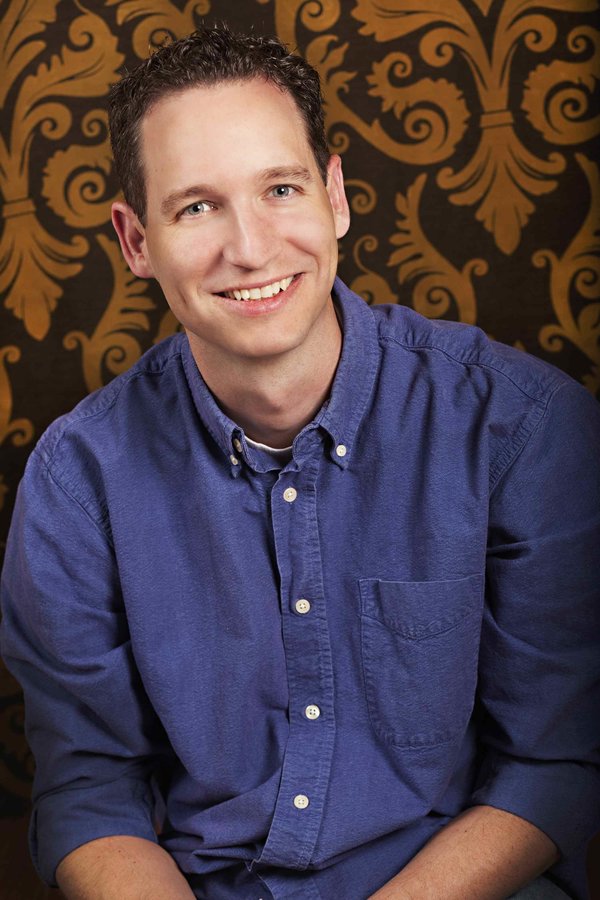 Aaron Johnston - Auteur