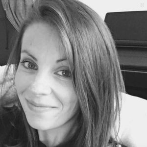 Charlotte Thomas - Auteur