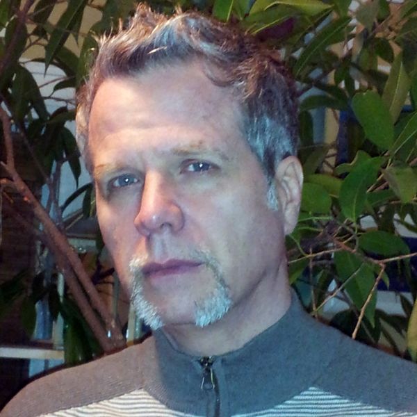 Mike Hoffman - Auteur