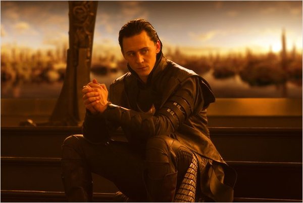 Tom Hiddleston - Auteur