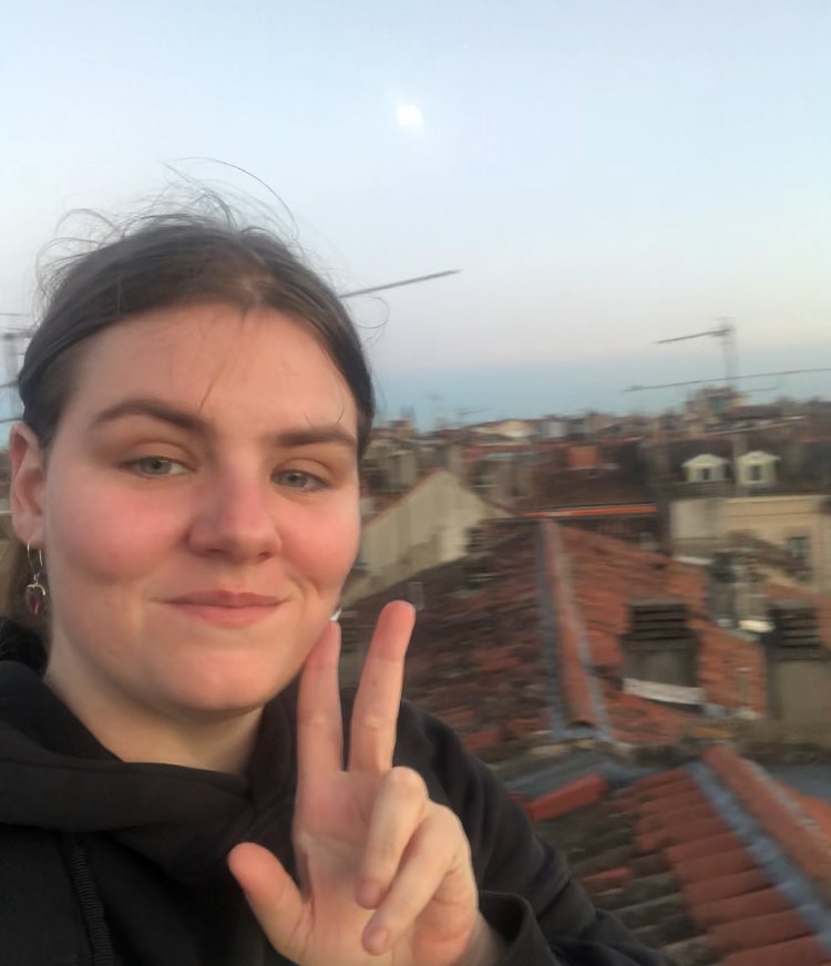 Zoé B. Simpson - Auteur