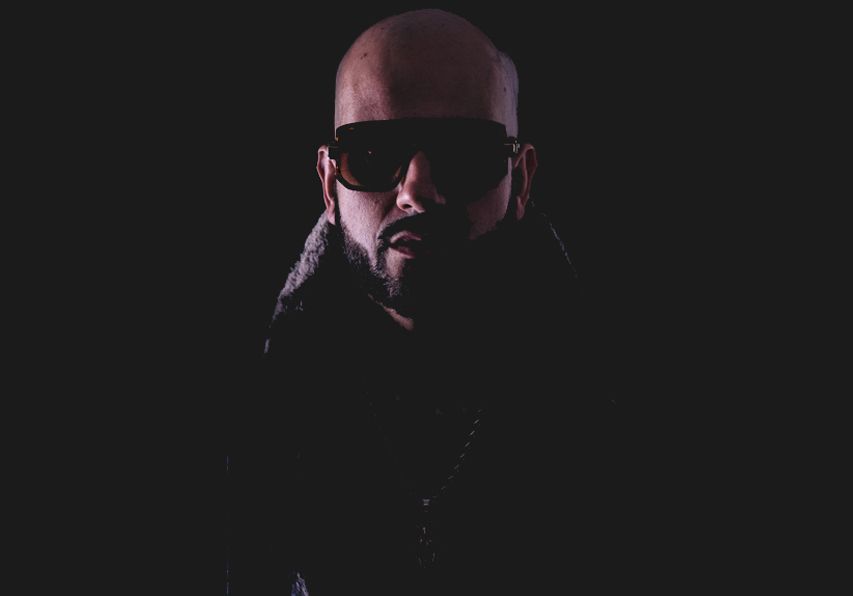 Papacito - Auteur