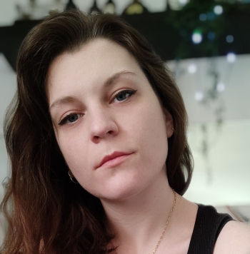 Elleana - Auteur