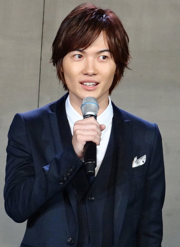 Ryunosuke Kamiki - Auteur