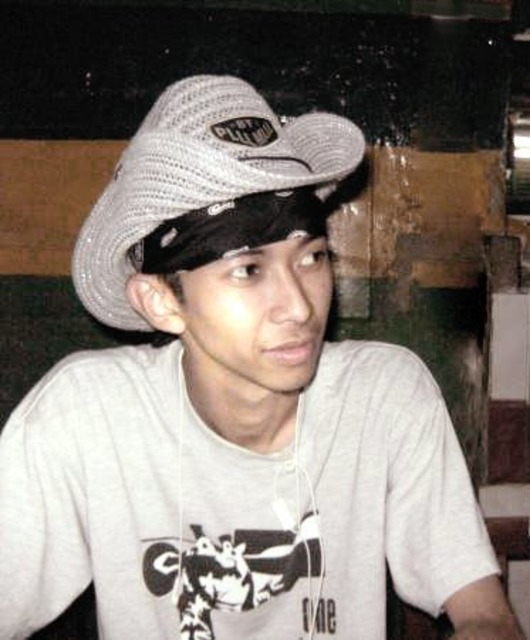 Russell Vincent Yu - Auteur