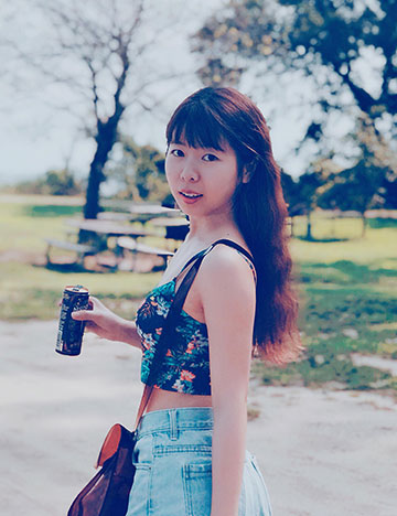 Sija Hong - Auteur