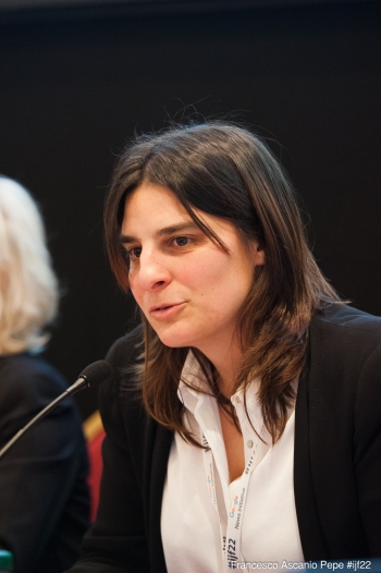 Sara Dellabella - Auteur