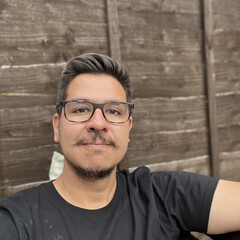 Andres Ramos - Auteur