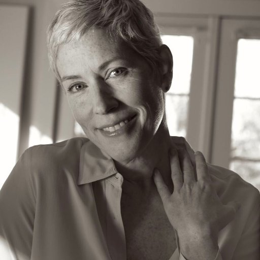 Noelle Giddings - Auteur