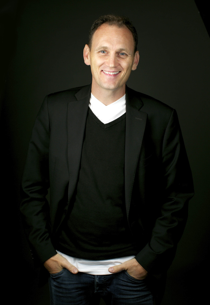 Nick Craine - Auteur