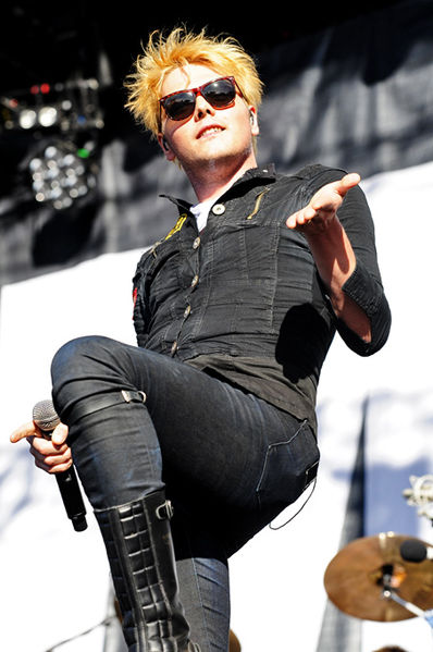 Gerard Way - Auteur