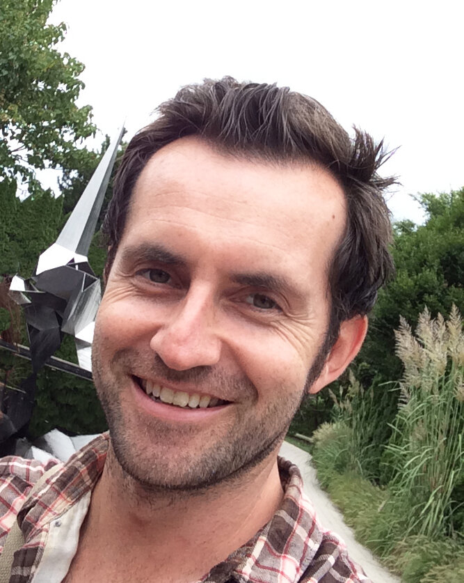 Tom Lintern - Auteur