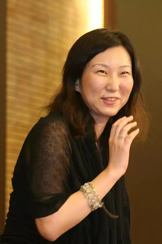Shion Miura - Auteur