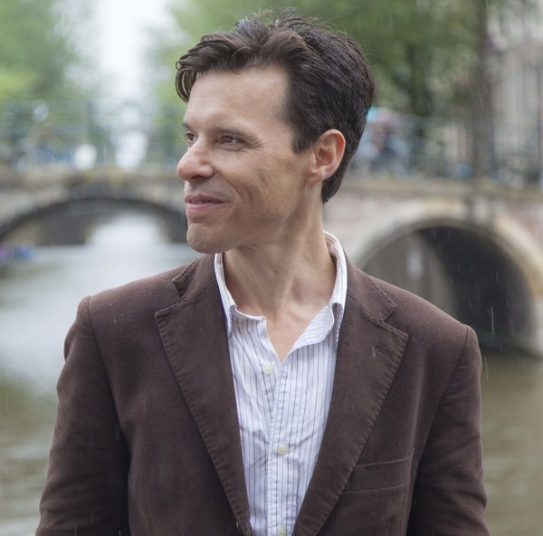 Jonathan Hennessey - Auteur