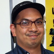 Michael Del Mundo - Auteur