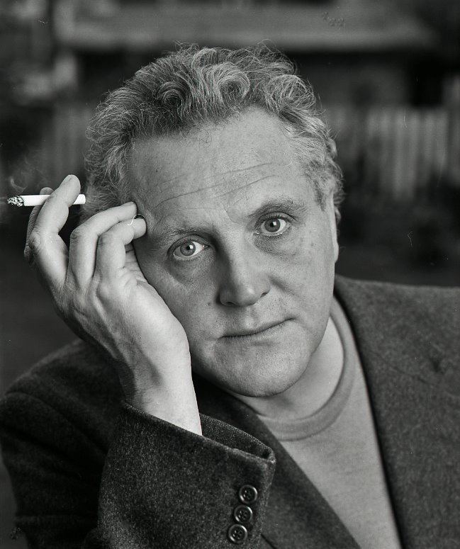 Michael Dibdin - Auteur
