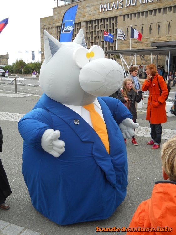 Le Chat en chair et en os