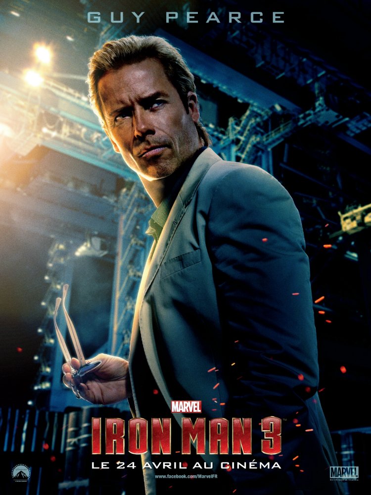 ALDRICH KILLIAN (Guy Pearce)