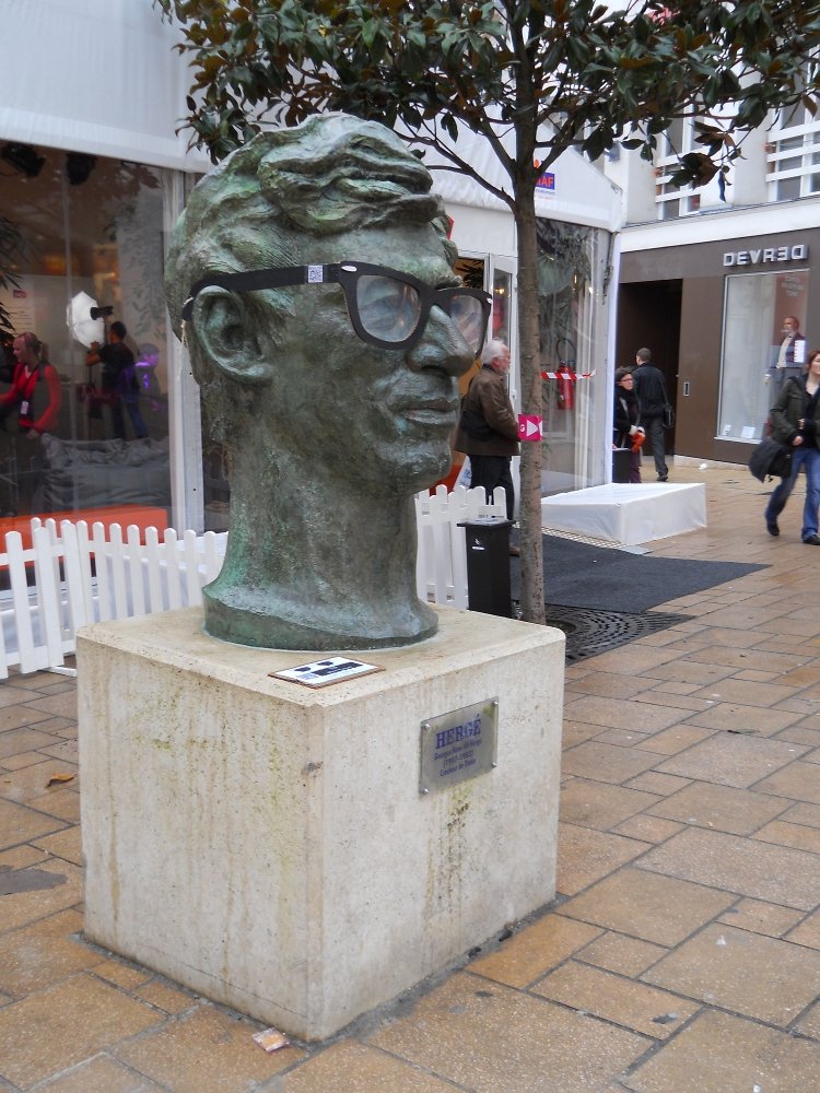 Une belle monture pour Hergé